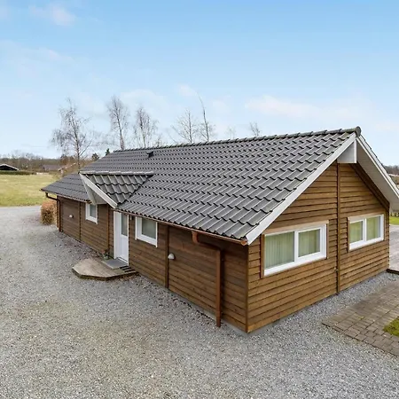 In With Kitchen * הובבורג