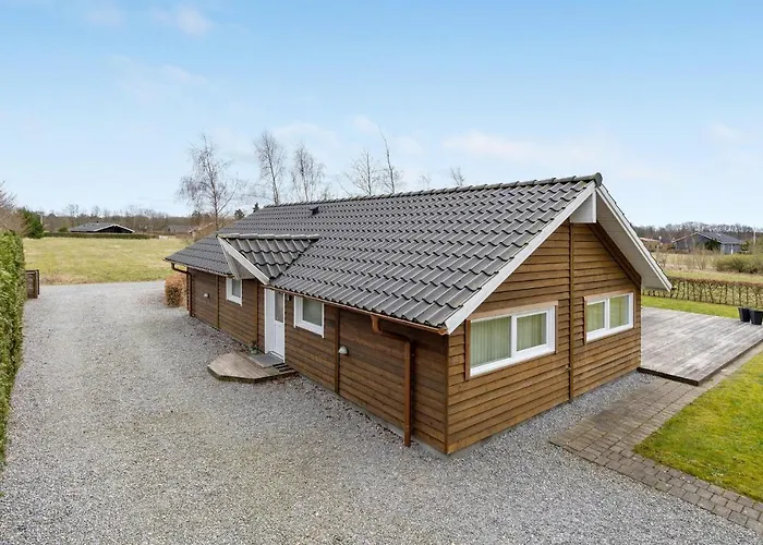 In With Kitchen * Hovborg